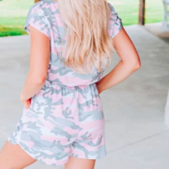 Vanilla Bay Terry Knit Romper Small Pink Camo Print Boatneck - Picture 2 of 4